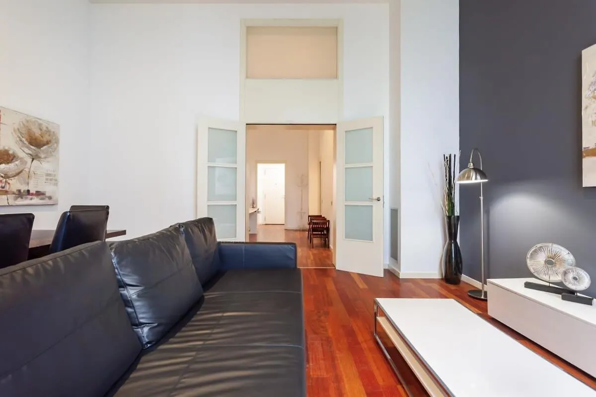 Placa Catalunya Incredible 3Bedroom Duplex With Balcony Barcelona