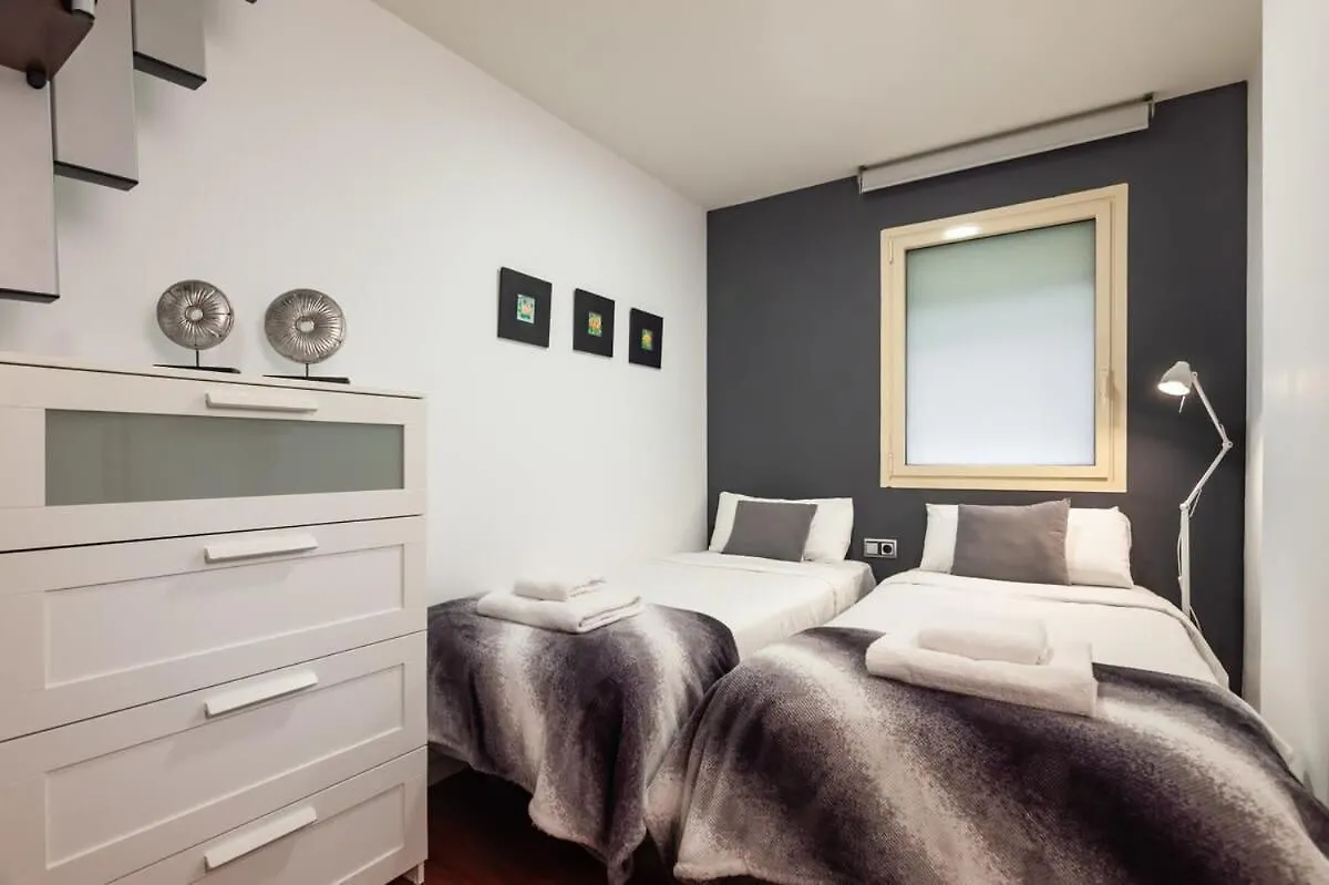 Placa Catalunya Incredible 3Bedroom Duplex With Balcony Barcelona Apartment