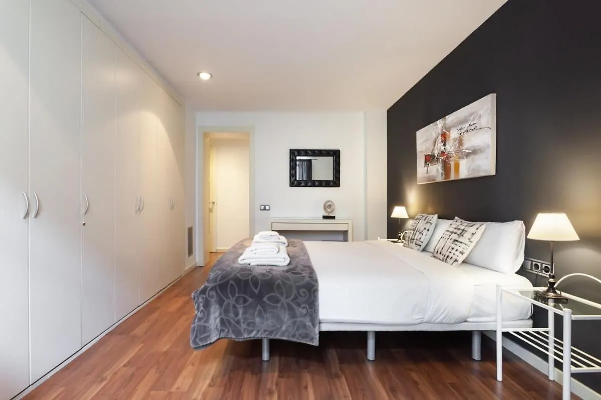 Apartment Placa Catalunya Incredible 3Bedroom Duplex With Balcony Barcelona Spain